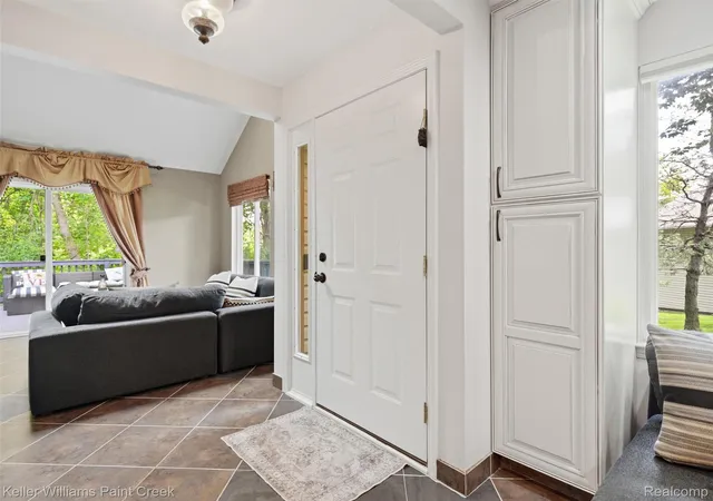 Photo 3 of Condo for sale at 1310 Bay Hl #15, Waterford, MI 48327 | MLS# 20261056716 | Listing updated on 2026-08-02