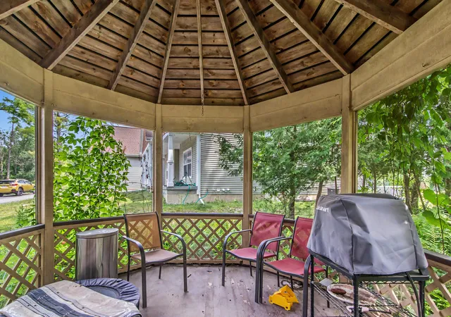 Photo 4 of Single family home for sale at 1455 Chalmers Dr, Ann Arbor, MI 48104 | MLS# 81026037613 | Listing updated on 2026-08-13