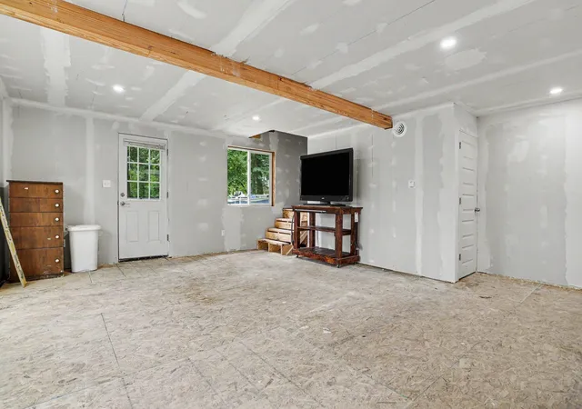 Photo 4 of Single family home for sale at 5372 W Guernsey Lake Rd, Delton, MI 49046 | MLS# 66026037618 | Listing updated on 2026-09-04
