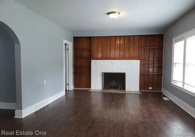 Photo 3 of Single family home for sale at 1771 Academy St, Ferndale, MI 48220 | MLS# 20261056734 | Listing updated on 2026-09-28