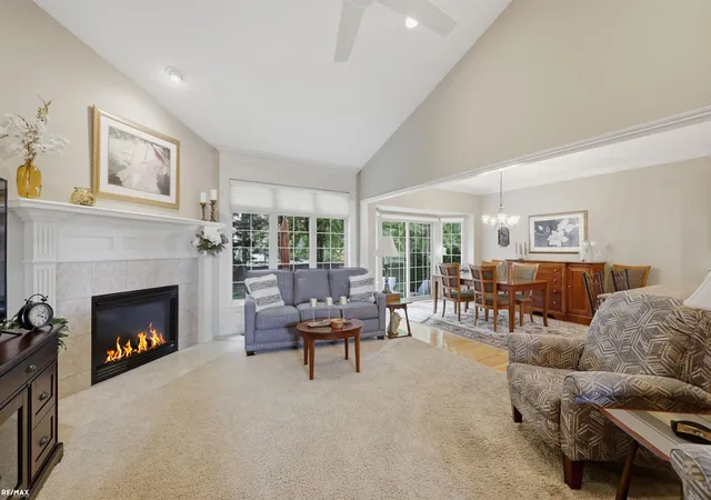 Listing Photo 4 - Condo for sale in building located at 2660 Ridgecrest Dr, Shelby Township, MI 48316