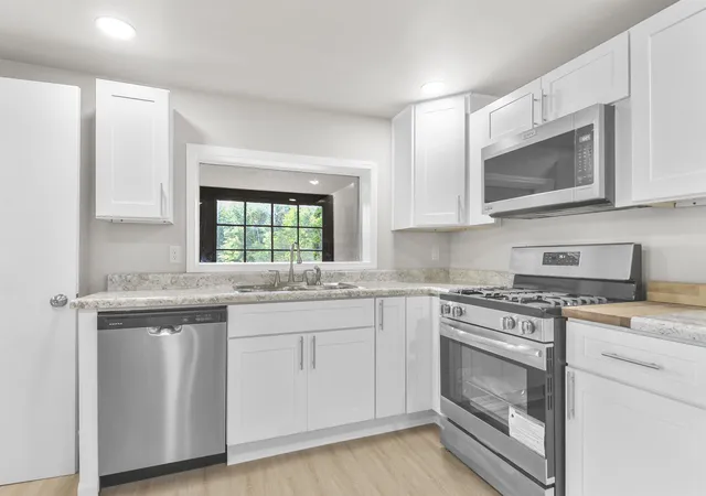 Photo 3 of Single family home for sale at 198 E Angel Ave, Barryton, MI 49305 | MLS# 78080071346 | Listing updated on 2026-09-18