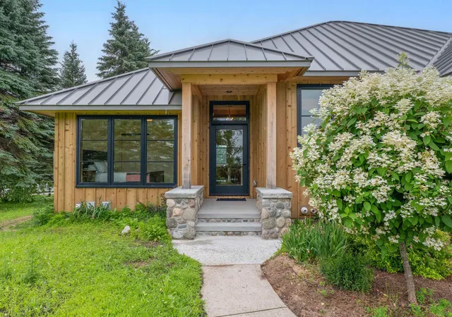 Photo 3 of Single family home for sale at 7692 Crisp Rd, Williamsburg, MI 49690 | MLS# 78080071347 | Listing updated on 2026-08-21