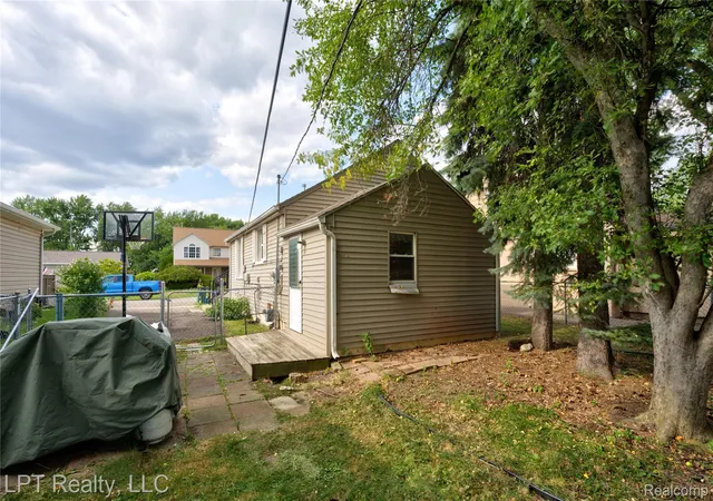 27th image of 134 Chopin St, Troy, MI 48083 | MLS# 20261056791