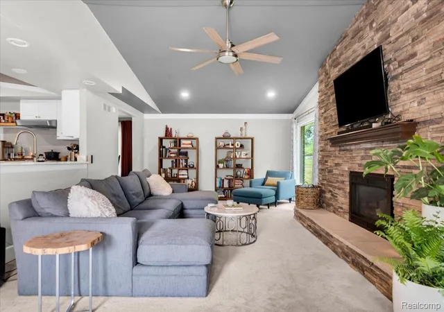 3rd image of 2768 Homewood Dr, Troy, MI 48098 | MLS# 20261056796