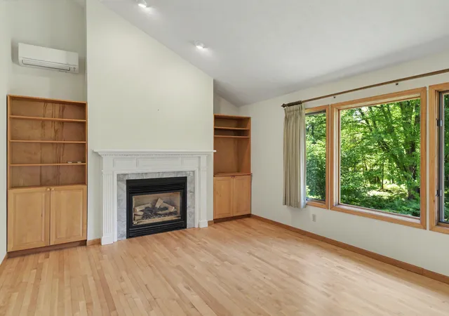Photo 4 of Single family home for sale at 1225 Fernwood Dr, Grawn, MI 49637 | MLS# 78080071351 | Listing updated on 2026-07-28