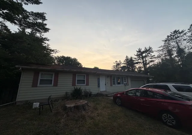 2nd image of 1830 Flanders Rd, Charlotte, MI 48813 | MLS# 5050215786