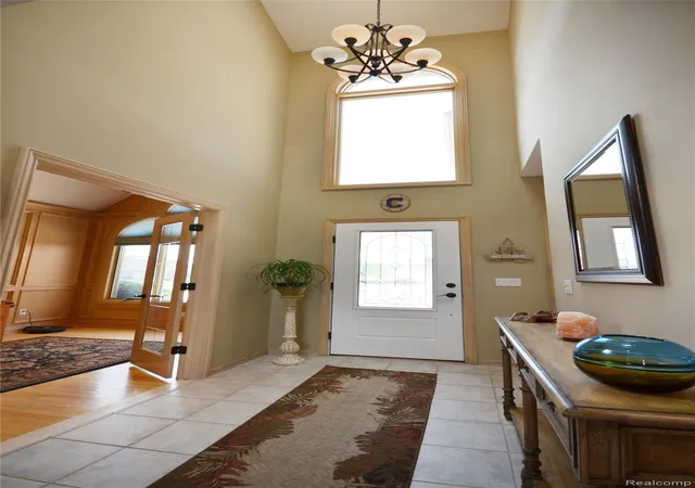 3rd image of 38048 Huron Pointe Dr, Harrison Township, MI 48045 | MLS# 20261056821