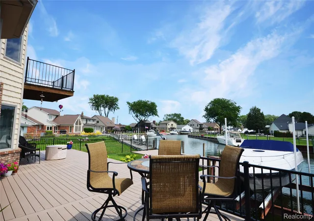 51st image of 38048 Huron Pointe Dr, Harrison Township, MI 48045 | MLS# 20261056821