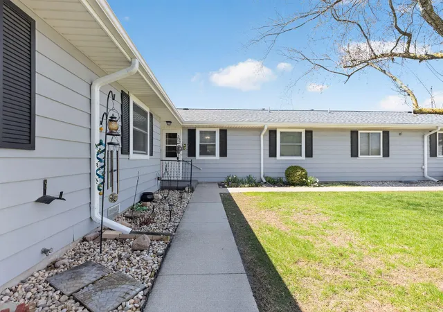 1st image of 1310 N Boltwood St, Hastings, MI 49058 | MLS# 65026037659