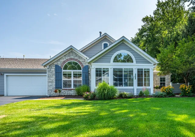 1st image of 2822 Villa Ln, Benton Harbor, MI 49022 | MLS# 69026037663