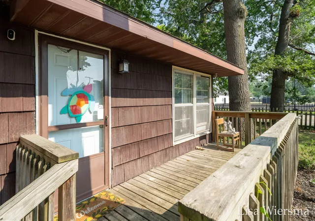 Photo 4 of Single family home for sale at 2190 W Sherman Blvd, Muskegon, MI 49441 | MLS# 65026037662 | Listing updated on 2026-08-19