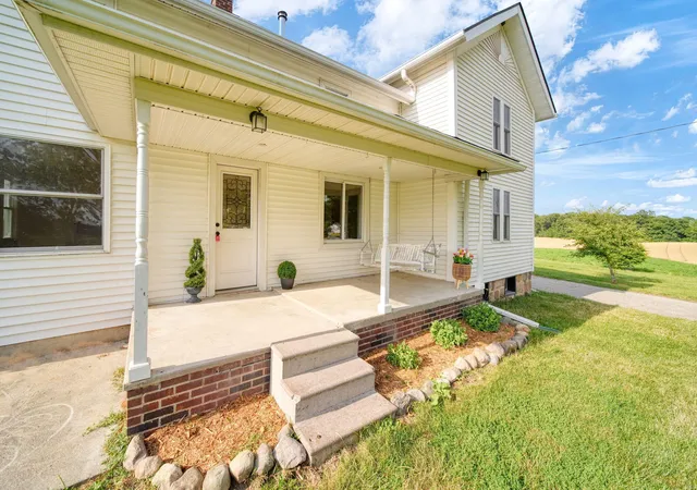 Photo 3 of Single family home for sale at 7760 Willow Rd, Clinton, MI 49236 | MLS# 81026037658 | Listing updated on 2026-09-10