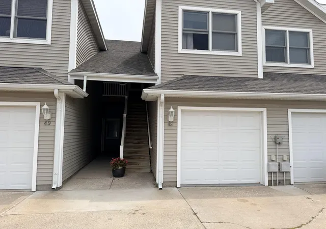 2nd image of 45 Arthur St, Manistee, MI 49660 | MLS# 67026037664