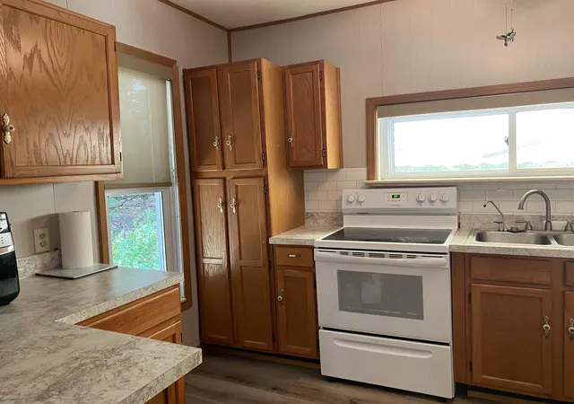 Photo 3 of Single family home for sale at 627 S Ensley St, Howard City, MI 49329 | MLS# 72026037670 | Listing updated on 2026-09-09