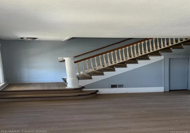 Photo 3 of Single family home for sale at 734 Cleophus Pkwy, Lincoln Park, MI 48146 | MLS# 20261056850 | Listing updated on 2026-07-23