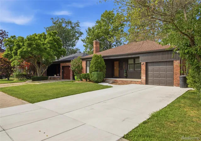 19th image of 21251 Huntington Ave, Harper Woods, MI 48225 | MLS# 20261056851