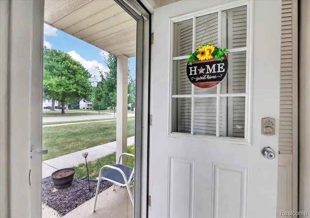 4th image of 2818 Willow Ct, Lake Orion, MI 48360 | MLS# 20261056865