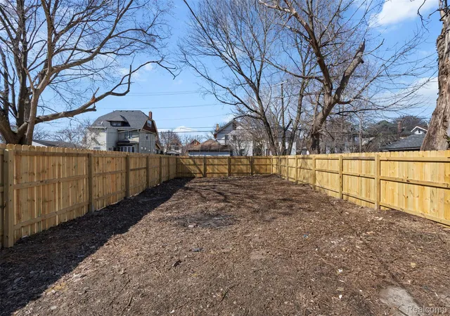 Photo 37 of Single family home for sale at 551 Englewood St, Detroit, MI 48202 | MLS# 20261056877 | Listing updated on 2026-07-28