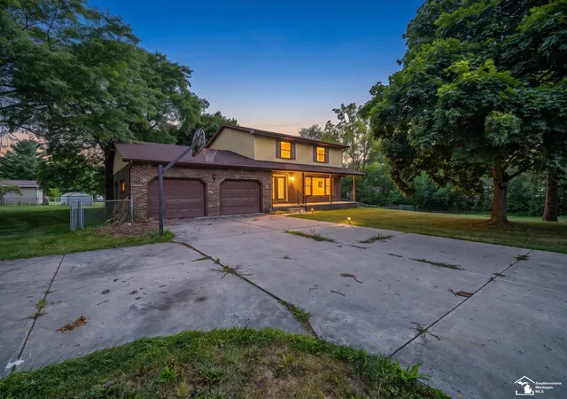 Photo 2 of Single family home for sale at 1902 S Raisinville Rd, Monroe, MI 48161 | MLS# 57050215802 | Listing updated on 2026-07-30