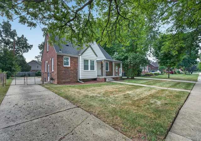 Photo 1 of Single family home for sale at 11548 Cardwell St, Livonia, MI 48150 | MLS# 20261056912 | Listing updated on 2026-09-22