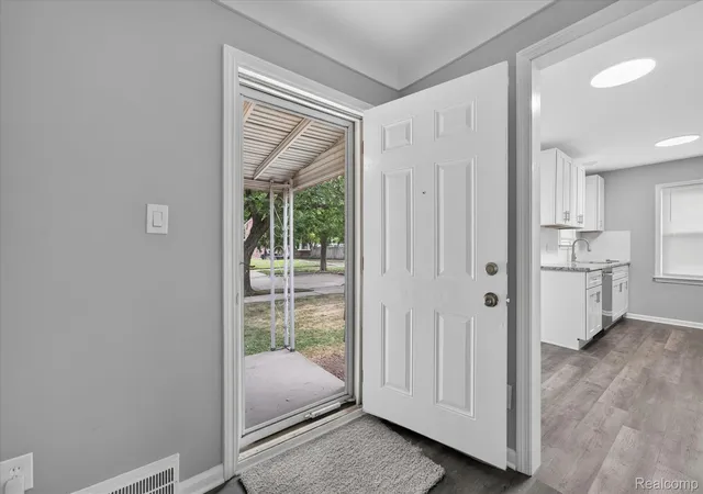 Photo 2 of Single family home for sale at 11548 Cardwell St, Livonia, MI 48150 | MLS# 20261056912 | Listing updated on 2026-09-22