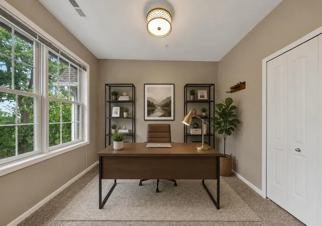 Listing Photo 4 - Condo for sale in building located at 2591 W Towne St, Ann Arbor, MI 48103