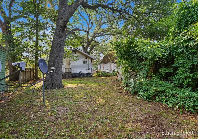 16th image of 2825 7th St, Muskegon, MI 49444 | MLS# 71026037696