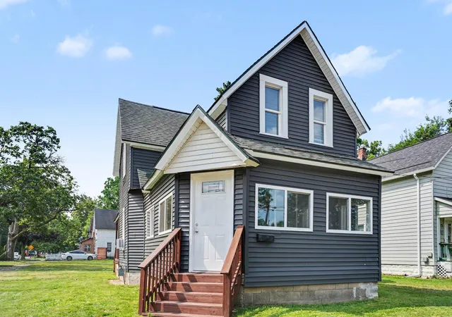 Photo 1 of Single family home for sale at 1340 E Vine St, Kalamazoo, MI 49001 | MLS# 65026037703 | Listing updated on 2026-09-01