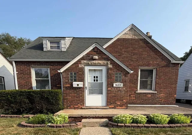 Photo 1 of Single family home for sale at 16213 Forest Ave, Eastpointe, MI 48021 | MLS# 58050215814 | Listing updated on 2026-07-28