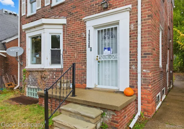 Photo 3 of Single family home for sale at 16830 Sorrento St, Detroit, MI 48235 | MLS# 20261056948 | Listing updated on 2026-08-09