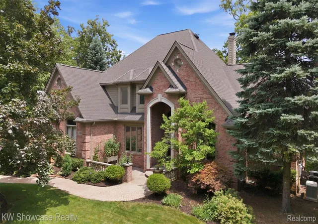 Photo 1 of Sale Pending at 3380 Sutton Ln, Commerce Township, MI 48390 | MLS# 20261056950 | Listing updated on 2026-08-02