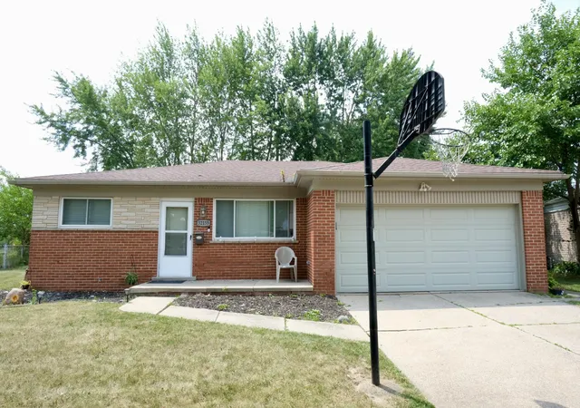 Photo 2 of Single family home for sale at 32155 Columbus Dr, Warren, MI 48088 | MLS# 81026037732 | Listing updated on 2026-09-01