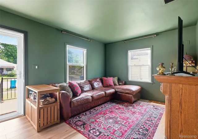 3rd image of 27715 Park Ct, Madison Heights, MI 48071 | MLS# 20261056959