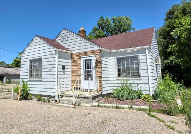 Photo 1 of Single family home for sale at 3106 W Pierson Rd, Flint, MI 48504 | MLS# 20261056963 | Listing updated on 2026-07-23