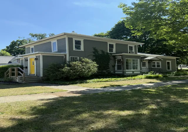 Photo 2 of Single family home for sale at 602 S Warren Ave, Big Rapids, MI 49307 | MLS# 72026037751 | Listing updated on 2026-07-23