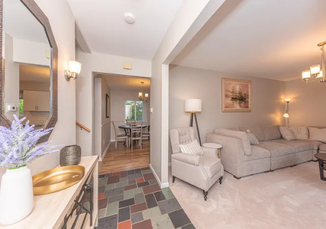 Photo 4 of Single family home for sale at 940 Lennox St, Ann Arbor, MI 48103 | MLS# 81026037754 | Listing updated on 2026-08-13