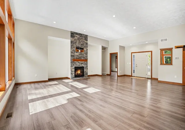 Photo 4 of Single family home for sale at 395 S Wattles Rd, Battle Creek, MI 49014 | MLS# 64026037750 | Listing updated on 2026-07-22