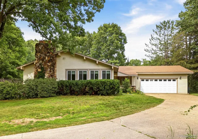 Photo 2 of Single family home for sale at 1215 Oakwood Rd, Ortonville, MI 48462 | MLS# 20261056977 | Listing updated on 2026-09-04