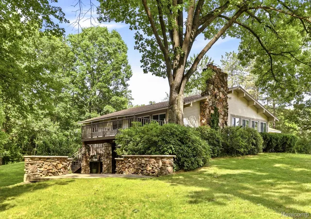 Photo 3 of Single family home for sale at 1215 Oakwood Rd, Ortonville, MI 48462 | MLS# 20261056977 | Listing updated on 2026-09-04