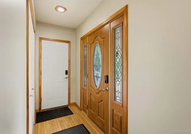 Photo 4 of Single family home for sale at 1215 Oakwood Rd, Ortonville, MI 48462 | MLS# 20261056977 | Listing updated on 2026-09-04