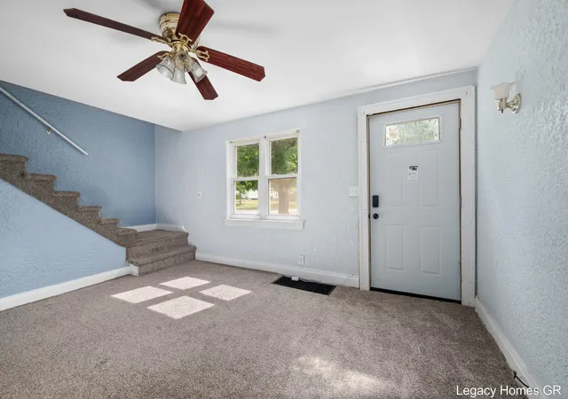 Listing Photo 4 - Condo for sale in building located at 224-226 Maple St, Kalamazoo, MI 49004