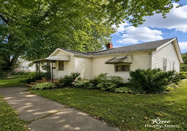 Photo 1 of Sale Pending at 73 Maple Valley St, Sandusky, MI 48471 | MLS# 61050215838 | Listing updated on 2026-07-30