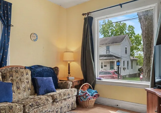 Photo 3 of Single family home for sale at 120 Wall St, Kalamazoo, MI 49001 | MLS# 66026037772 | Listing updated on 2026-09-02