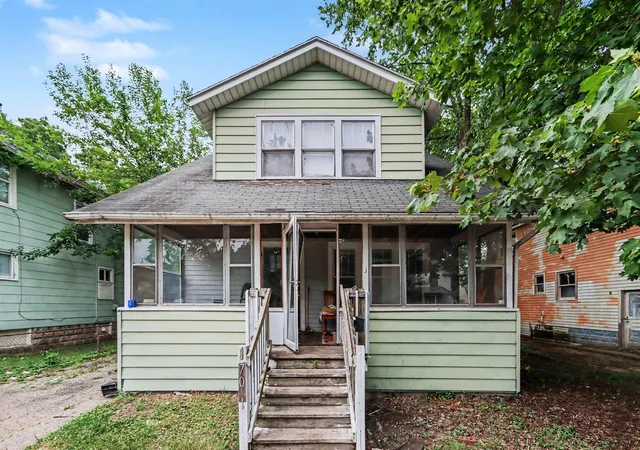 Photo 1 of Single family home for sale at 1701 Lay Blvd, Kalamazoo, MI 49001 | MLS# 66026037779 | Listing updated on 2026-07-30