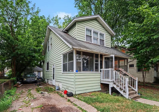 Photo 2 of Single family home for sale at 1701 Lay Blvd, Kalamazoo, MI 49001 | MLS# 66026037779 | Listing updated on 2026-07-30
