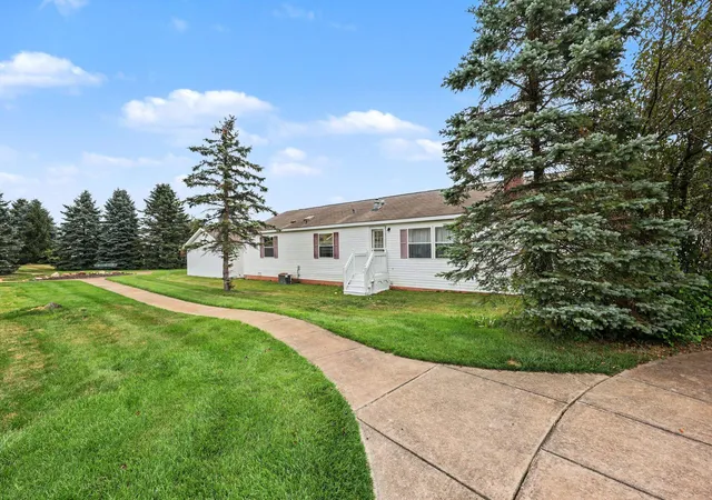 27th image of 1893 Lanark Ct, Grass Lake, MI 49240 | MLS# 65026037778