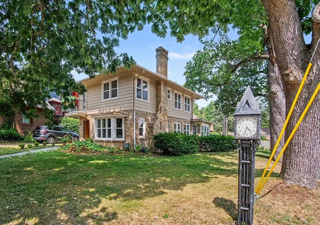 image of 1154 E Chippewa Dr Se, Grand Rapids, MI 49506 | MLS# 65026037789