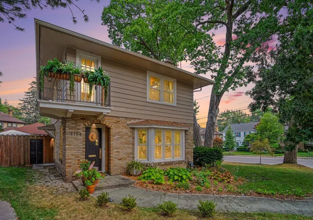 image of 1154 E Chippewa Dr Se, Grand Rapids, MI 49506 | MLS# 65026037789