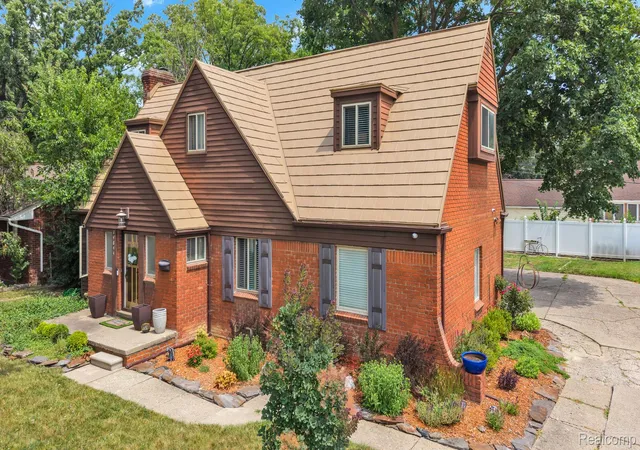 Photo 2 of Single family home for sale at 14844 Inkster Rd, Redford, MI 48239 | MLS# 20261057034 | Listing updated on 2026-08-15